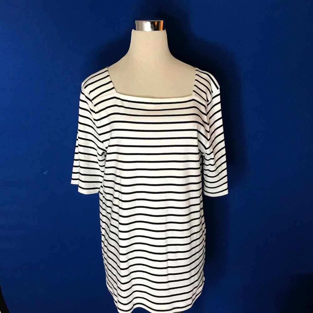 Black and White Stripped Tunic,  Croft&Barrow,  L